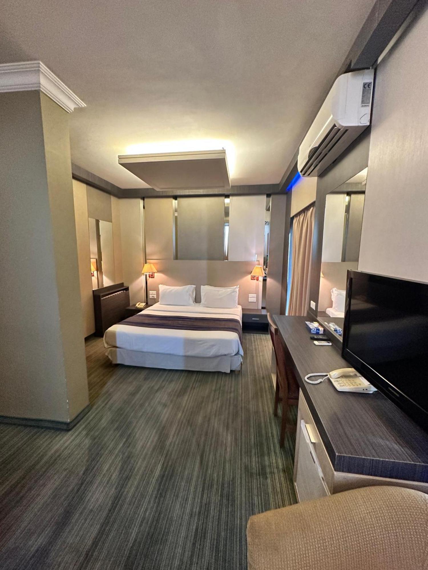 Padova Hotel Бейрут Экстерьер фото