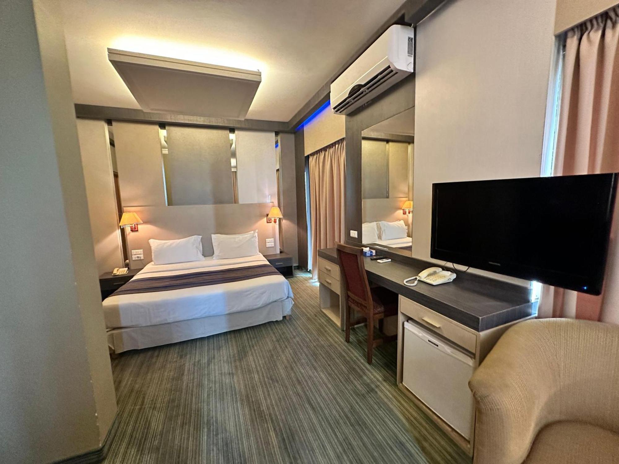 Padova Hotel Бейрут Экстерьер фото