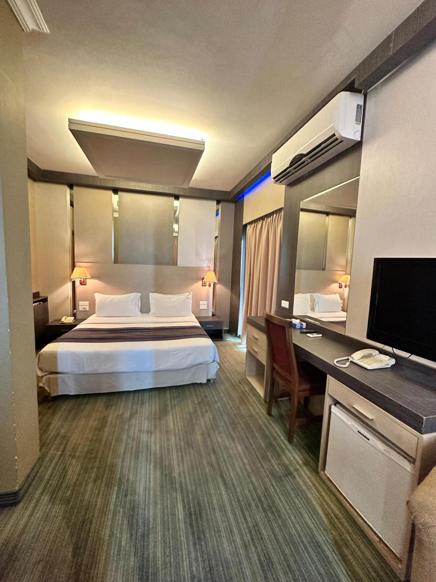 Padova Hotel Бейрут Экстерьер фото