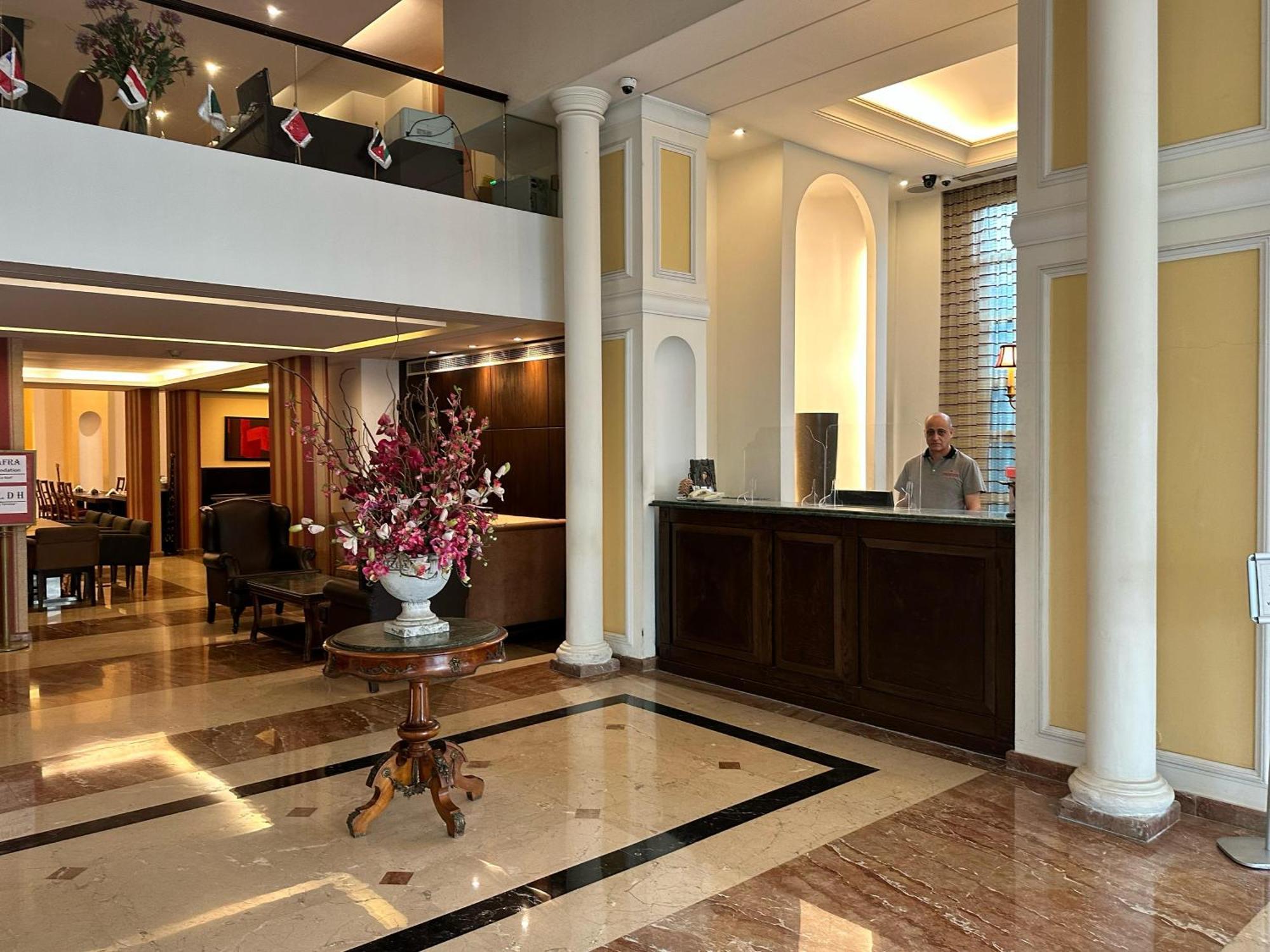 Padova Hotel Бейрут Экстерьер фото