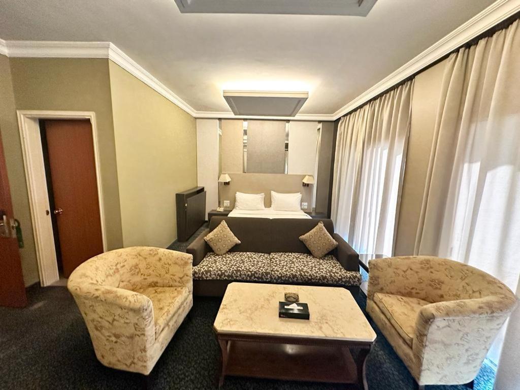 Padova Hotel Бейрут Экстерьер фото