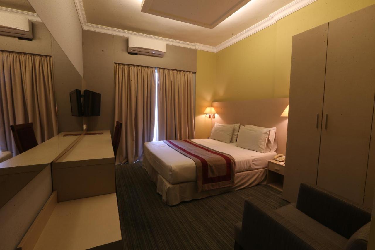 Padova Hotel Бейрут Экстерьер фото