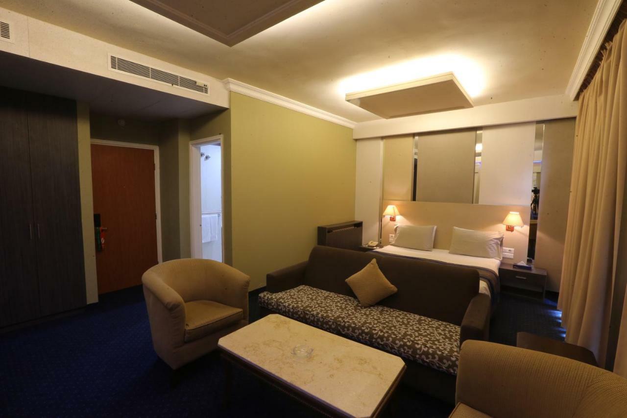 Padova Hotel Бейрут Экстерьер фото